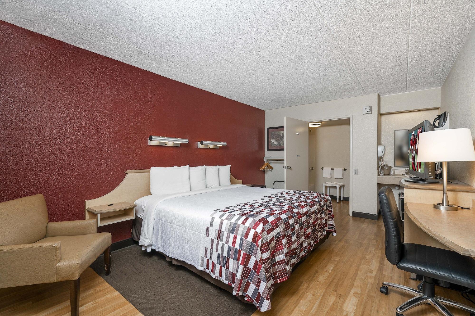 Red Roof Inn Detroit - Dearborn-Greenfield Village Екстериор снимка