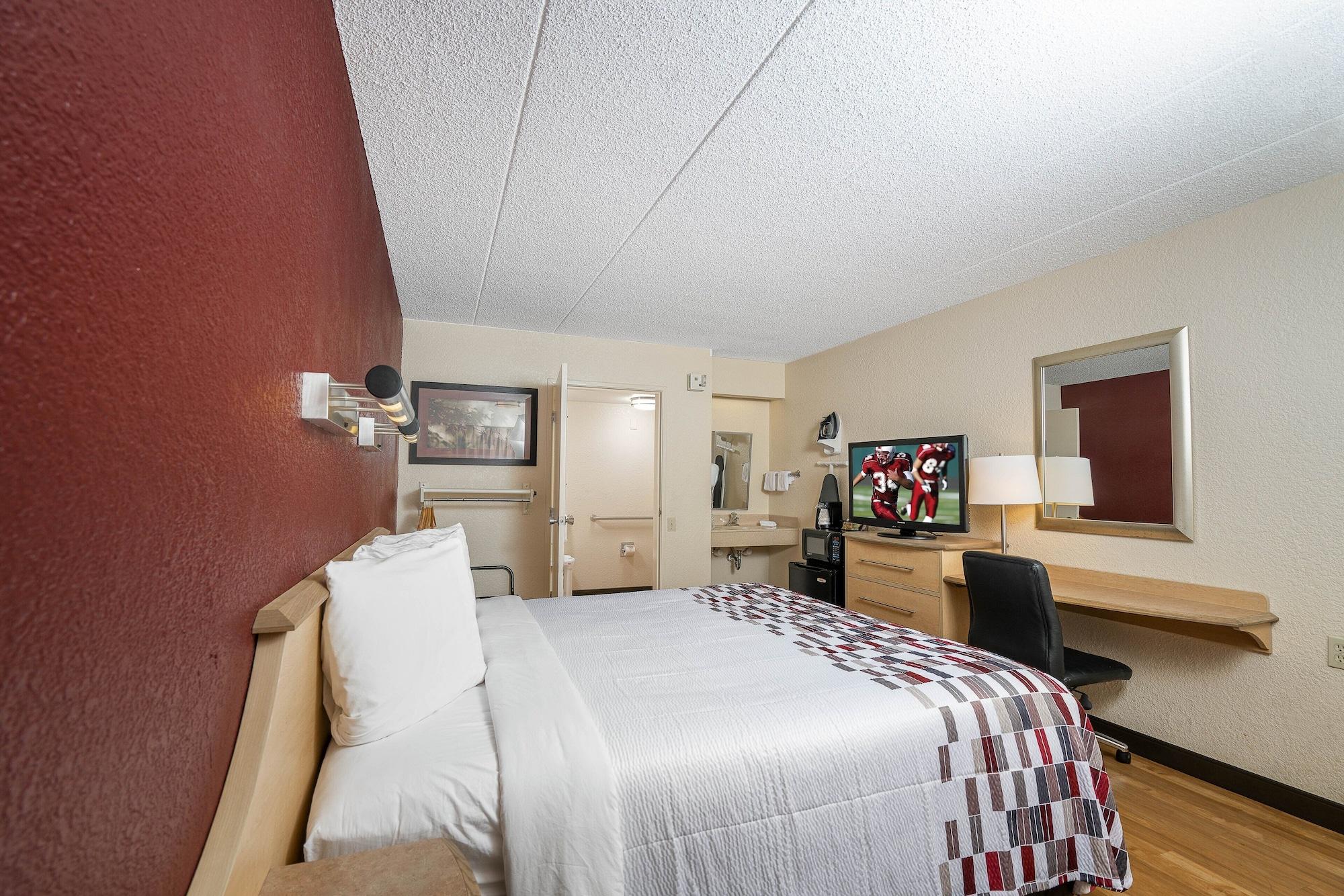 Red Roof Inn Detroit - Dearborn-Greenfield Village Екстериор снимка
