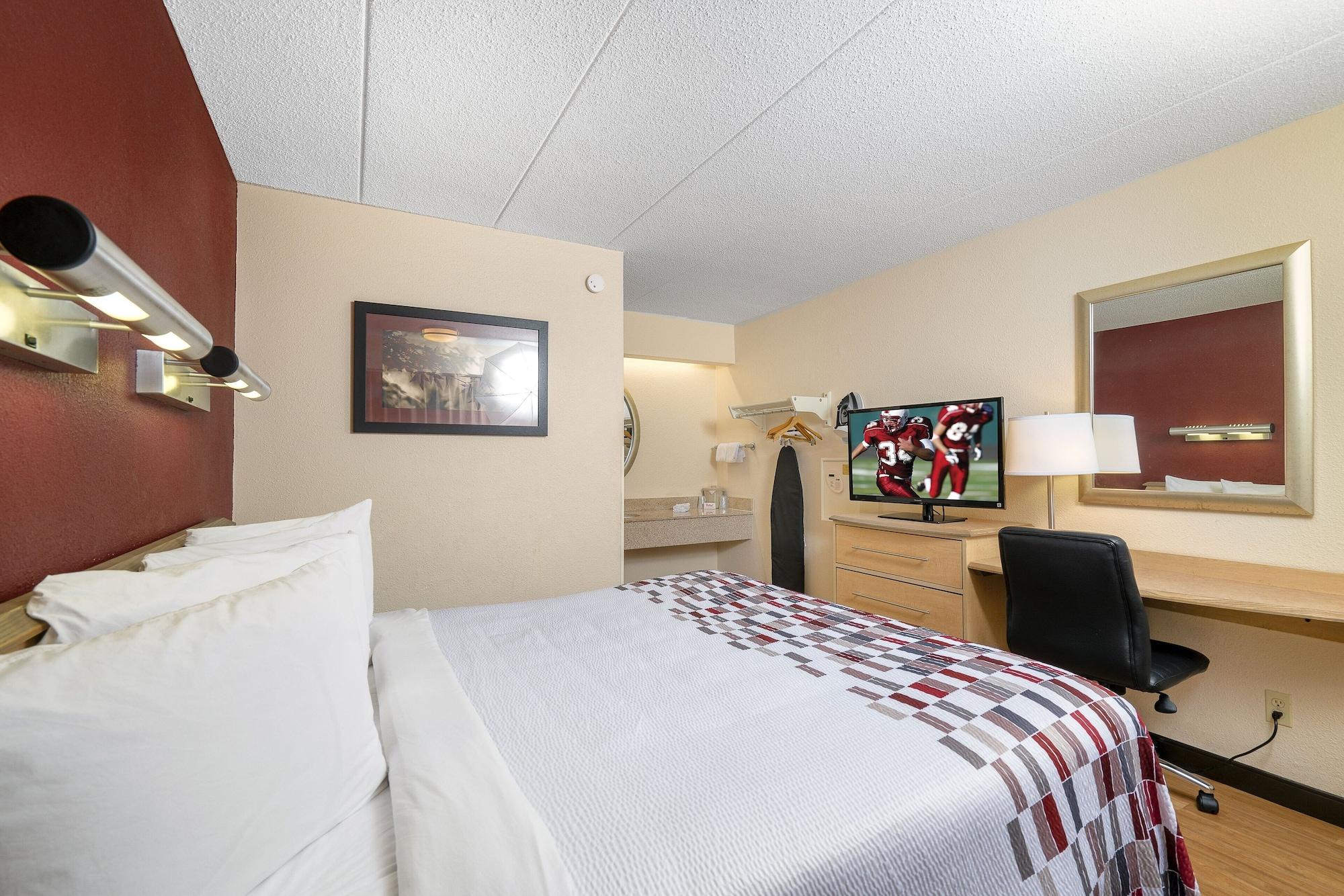 Red Roof Inn Detroit - Dearborn-Greenfield Village Екстериор снимка