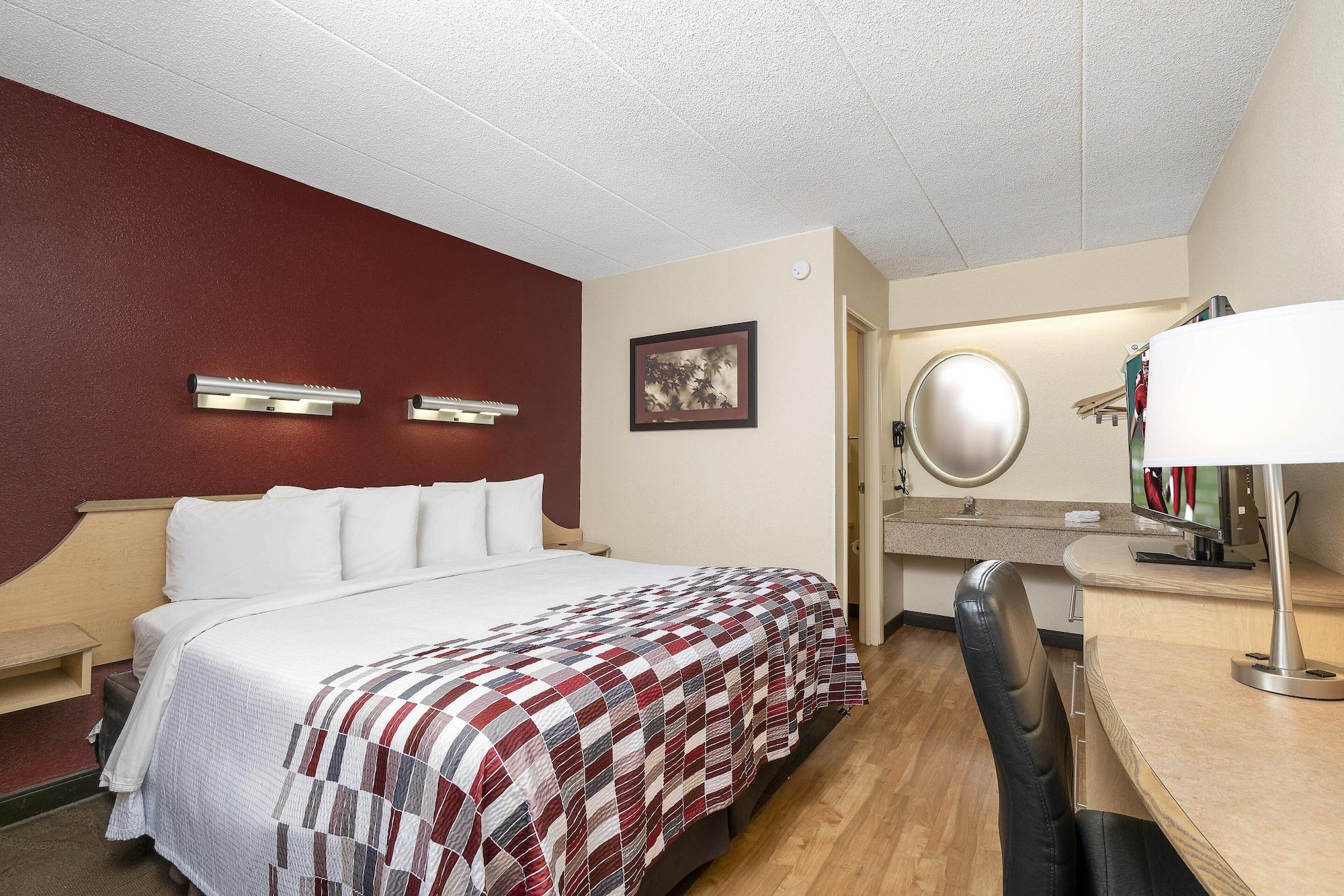 Red Roof Inn Detroit - Dearborn-Greenfield Village Екстериор снимка